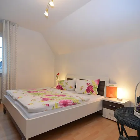 Sauerland Group Hideaway, Cleaning Included * Meschede