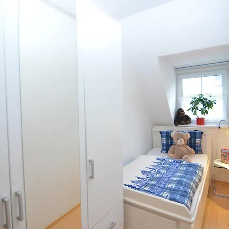 Sauerland Group Hideaway, Cleaning Included * Meschede