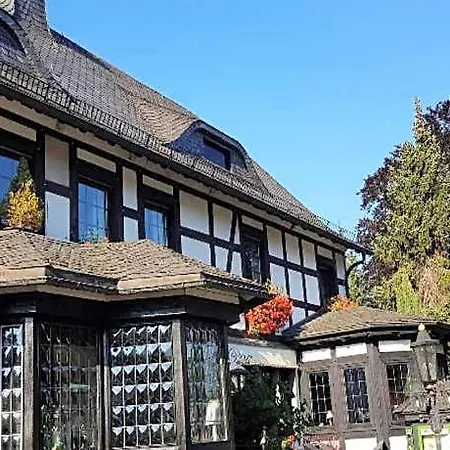 Sauerland Group Hideaway, Cleaning Included * Meschede